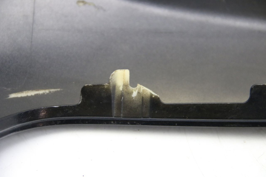 photo de LEFT LOWER FAIRING PIAGGIO MP3 125 (2006 - 2014) - Additional view of the item