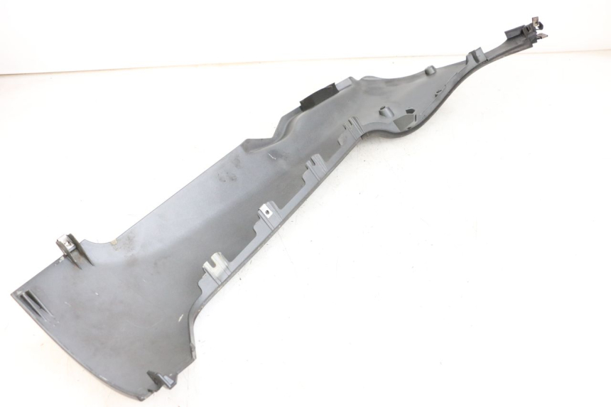 photo de LEFT LOWER FAIRING PIAGGIO MP3 500 (2011 - 2015) - Component detail