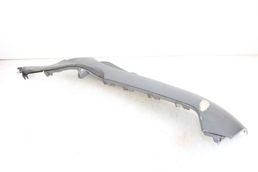 photo de LEFT LOWER FAIRING PIAGGIO MP3 500 (2011 - 2015) - Surface and material condition
