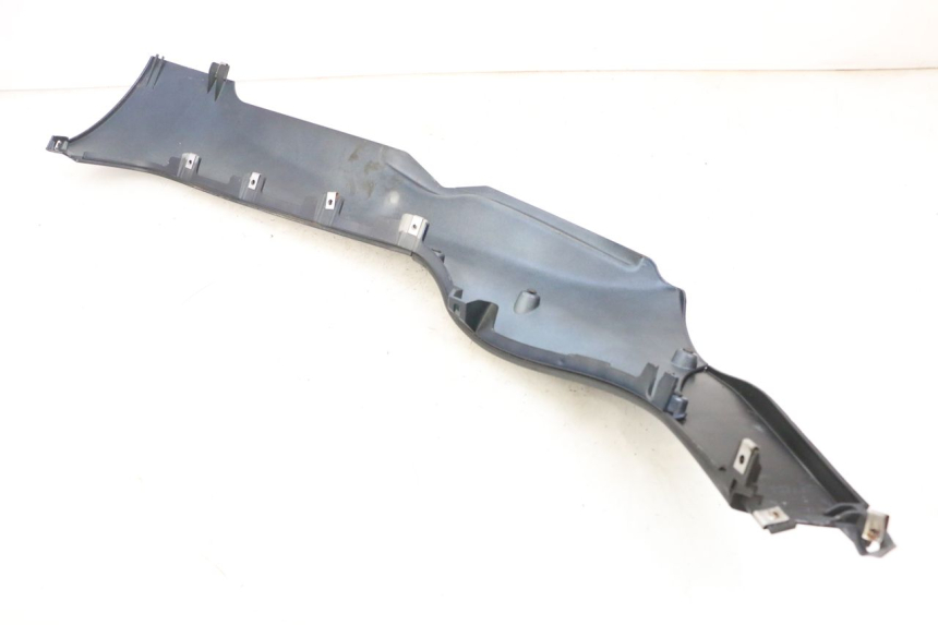 photo de LEFT BELLY PANEL PIAGGIO MP3 RL 250 (2006 - 2010) - Component detail
