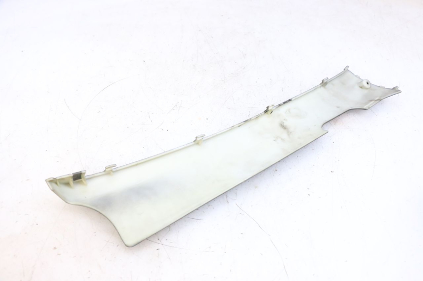 photo de LEFT BELLY PANEL JM MOTORS OLDIES GT 4T 50 (2018 - 2025) - Zoom on usage condition