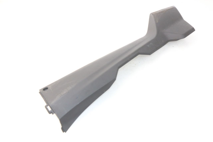 photo de LEFT LOWER FAIRING SYM ORBIT III 3 4T 50 (2018 - 2021) - Surface and material condition