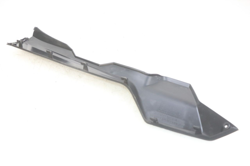 photo de LEFT BELLY PANEL SYM ORBIT III 3 4T 50 (2021 - 2025) - Zoom on usage condition