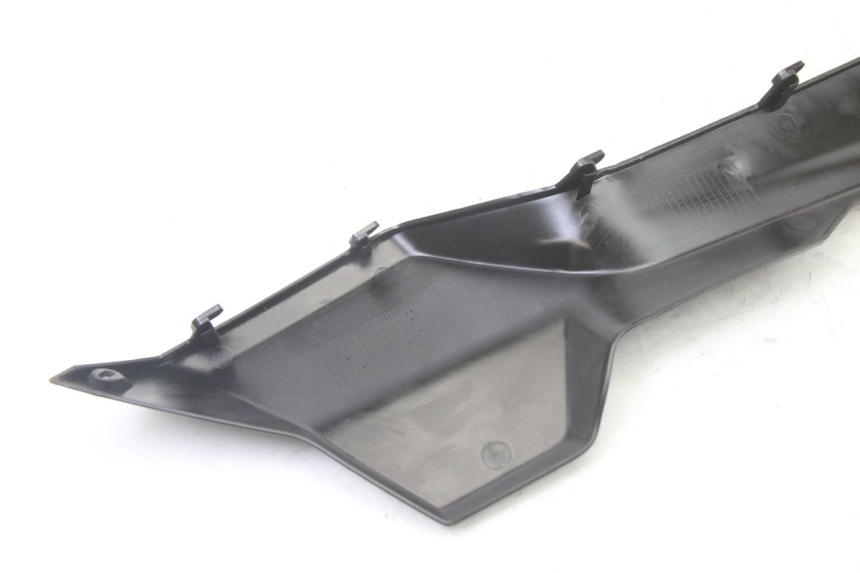 photo de LEFT BELLY PANEL SYM ORBIT III 3 4T 50 (2021 - 2025) - Fixing points details