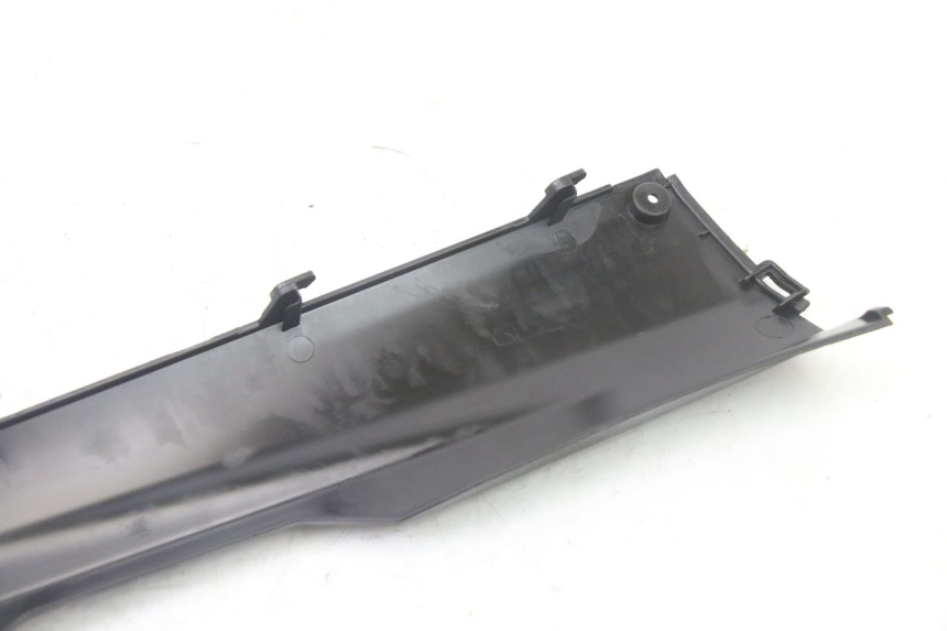 photo de LEFT BELLY PANEL SYM ORBIT III 3 4T 50 (2021 - 2025) - Surface and material condition