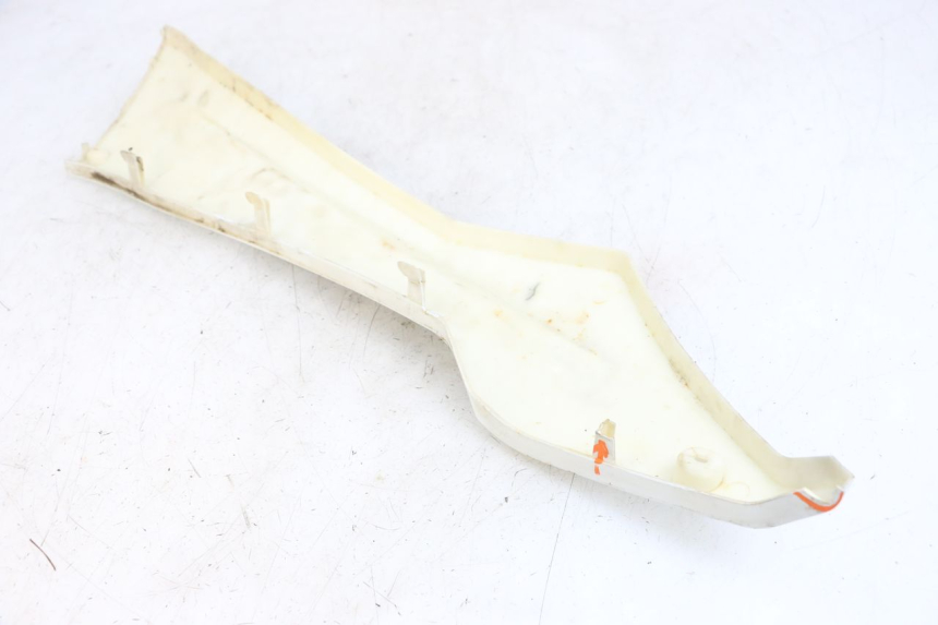 photo de Left side lower body panel EUROCKA R8 4T 50 (2013 - 2022) - Fixing points details