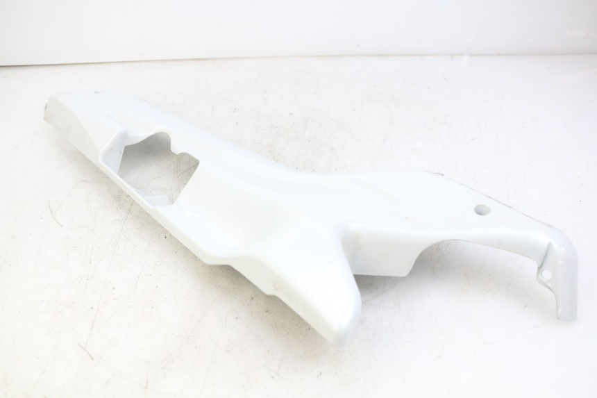 photo de LEFT LOWER FAIRING DAELIM S3 125 (2010 - 2017) - Surface and material condition