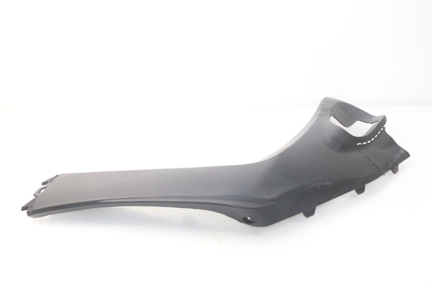 photo de LEFT BELLY PANEL JM MOTORS SANTANA 50 (2014 - 2023) - Fixing points details