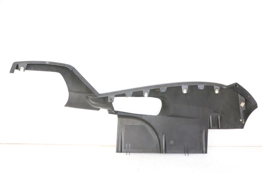 photo de LEFT BELLY PANEL PEUGEOT SATELIS COMPRESSOR K15 125 (2006 - 2009) - Technical close-up