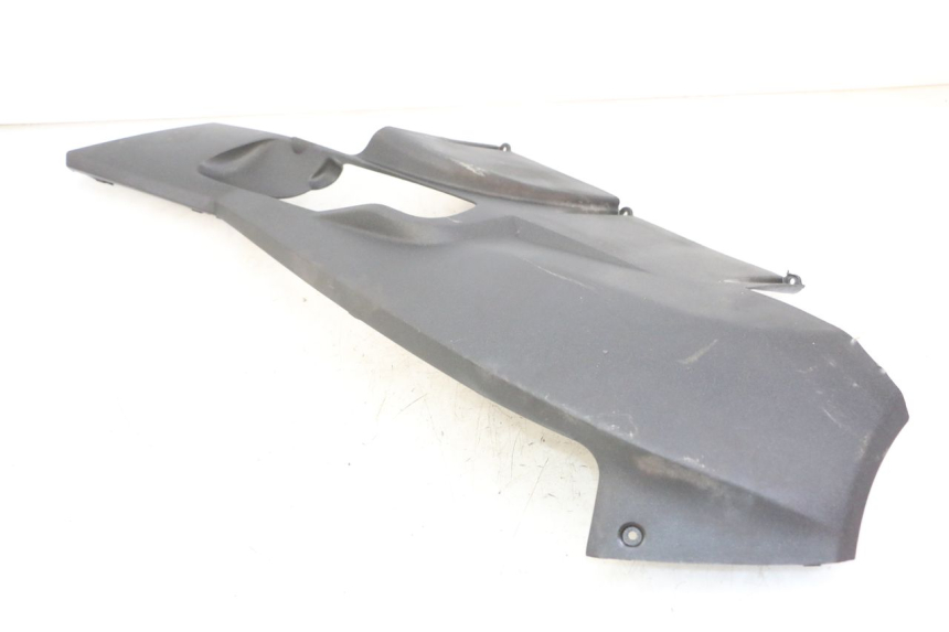 photo de LEFT BELLY PANEL PEUGEOT SATELIS 125 (2013 - 2018) - Technical close-up