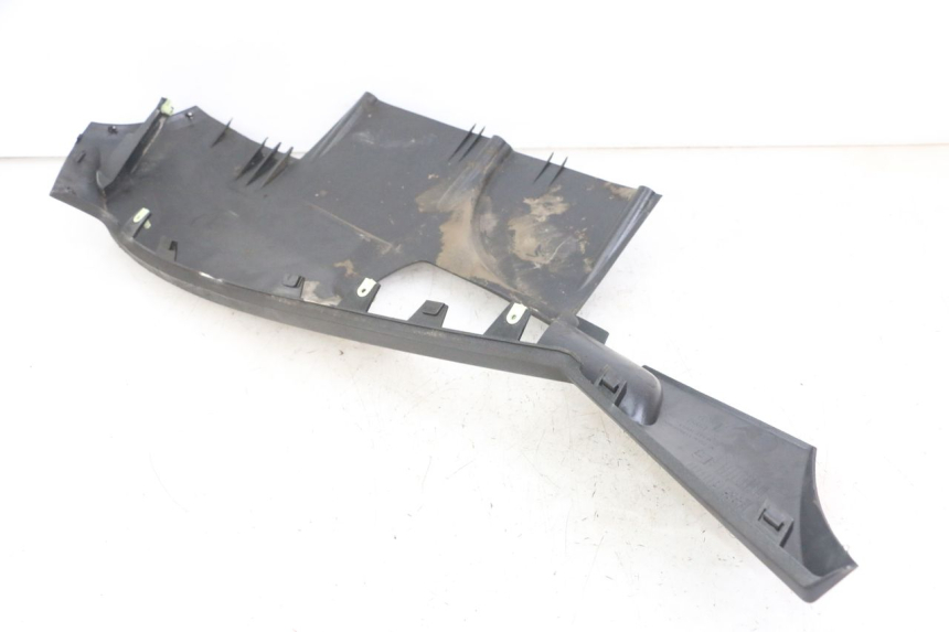 photo de LEFT BELLY PANEL PEUGEOT SATELIS 125 (2013 - 2018) - Technical close-up