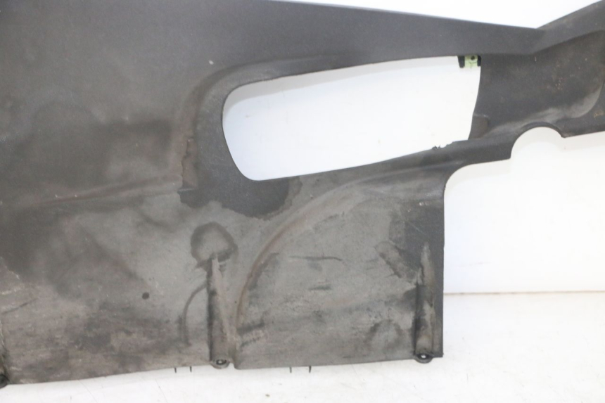 photo de LEFT BELLY PANEL PEUGEOT SATELIS 125 (2013 - 2018) - Additional view of the item