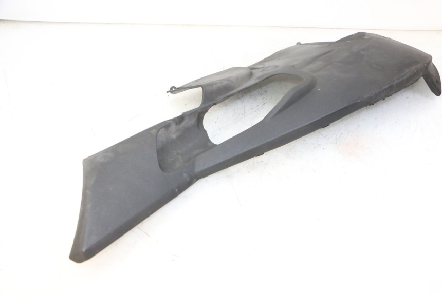 photo de LEFT BELLY PANEL PEUGEOT SATELIS 125 (2013 - 2018) - Surface and material condition