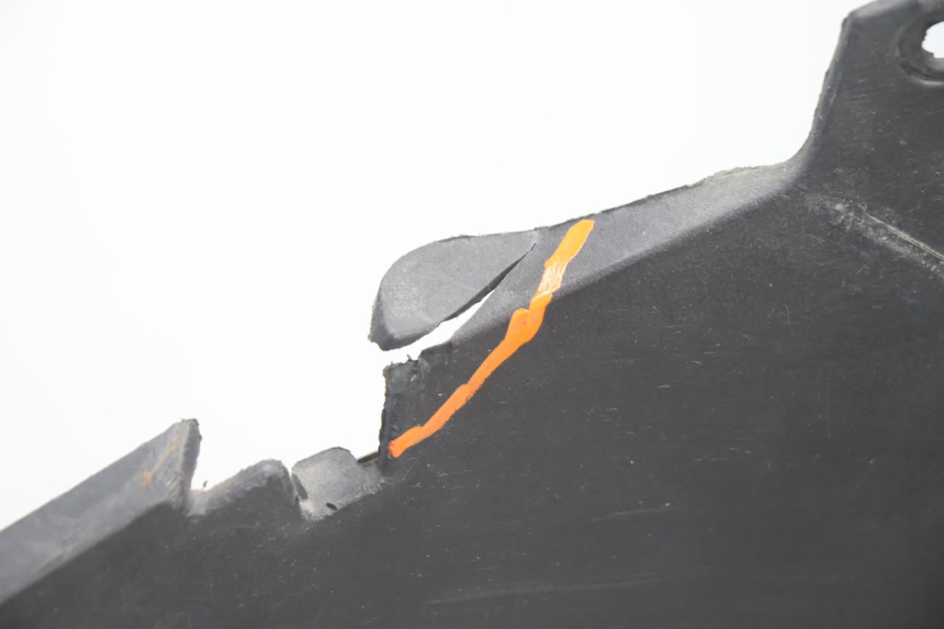 photo de LEFT BELLY PANEL CAN-AM SPYDER RS 1000 (2008 - 2012) - Alternative perspective