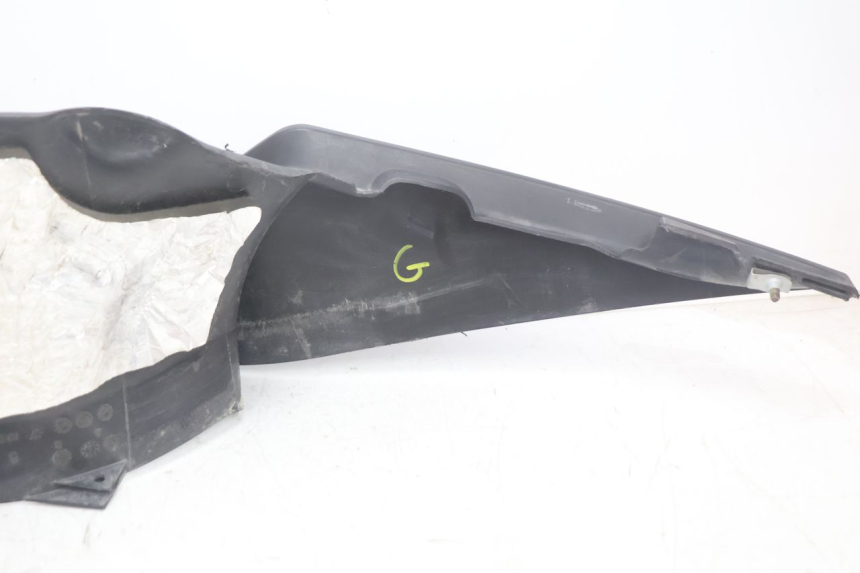 photo de LEFT BELLY PANEL CAN-AM SPYDER RS 1000 (2008 - 2012) - Surface and material condition