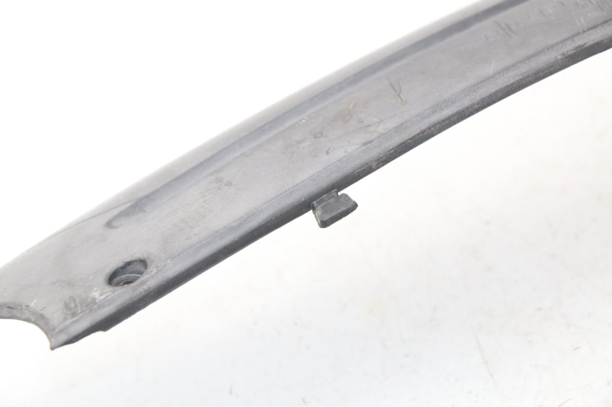 photo de LEFT BELLY PANEL FYM STRADA 50 (2007 - 2014) - Fixing points details