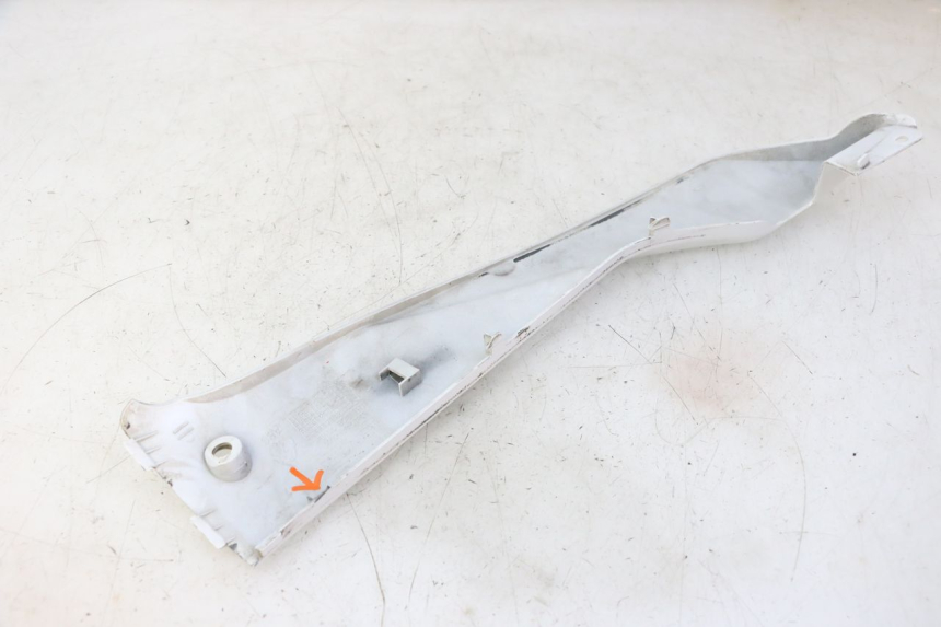 photo de LEFT BELLY PANEL PEUGEOT TWEET PRO CARGO 50 (2018 - 2022) - Surface and material condition