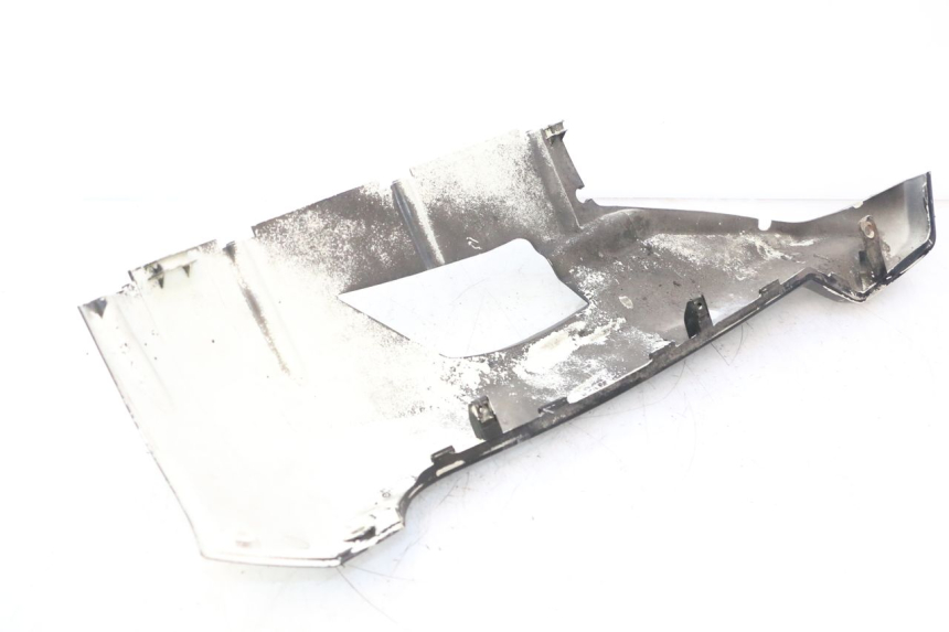 photo de LEFT BELLY PANEL PEUGEOT VIVACITY NEW 2T 50 (2008 - 2017) - Surface and material condition
