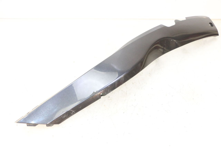 photo de LEFT BELLY PANEL MBK WAAP 125 (2008 - 2013) - Fixing points details