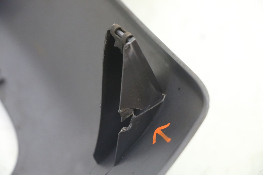 photo de LEFT LOWER FAIRING YAMAHA XMAX X-MAX 125 (2006 - 2009) - Checked used part