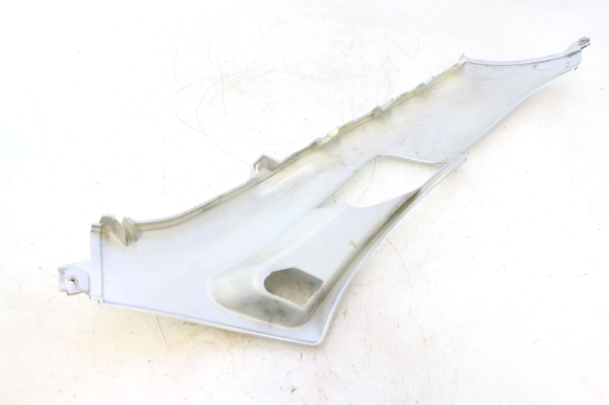 photo de LEFT BELLY PANEL PIAGGIO X8 STREET 125 (2006 - 2007) - Checked used part
