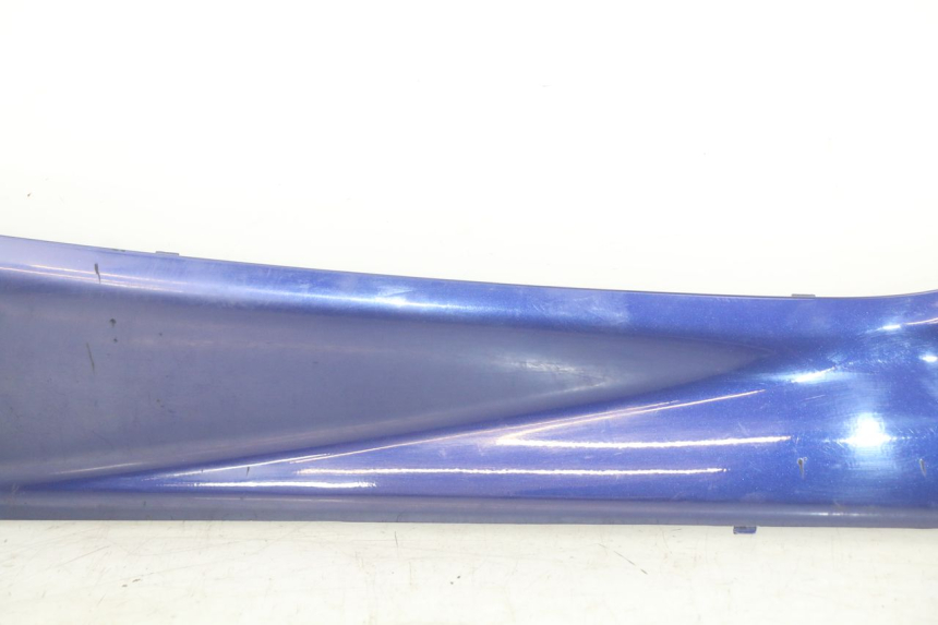 photo de LEFT LOWER FAIRING YAMAHA YP MAJESTY 400 (2004 - 2008) - Markings and original references