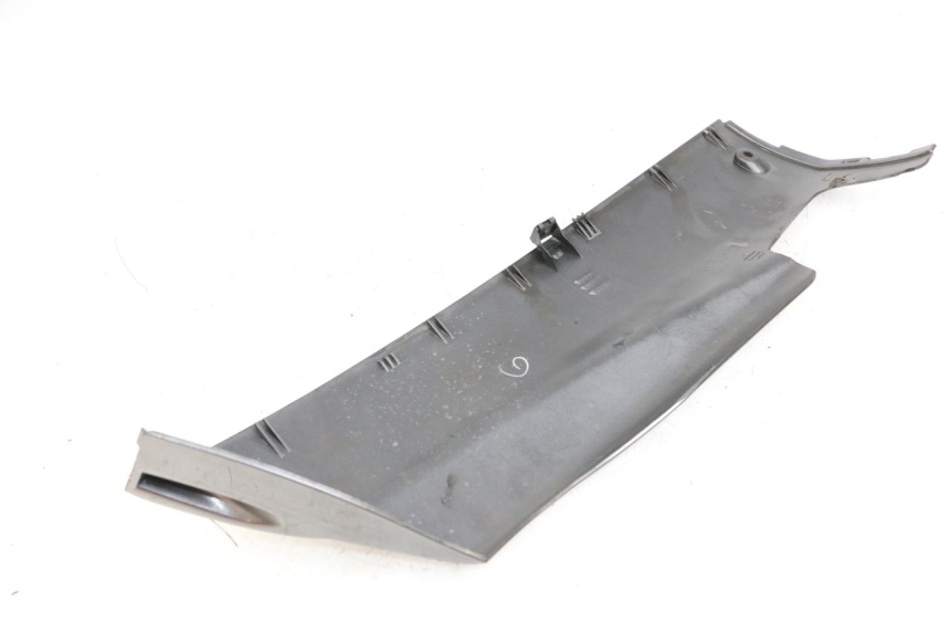 photo de LEFT BELLY PANEL YAMAHA YP MAJESTY 125 (2002 - 2006) - Alternative perspective