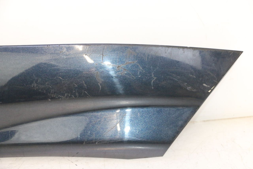 photo de LEFT BELLY PANEL YAMAHA YP MAJESTY 125 (1998 - 2001) - Zoom on usage condition