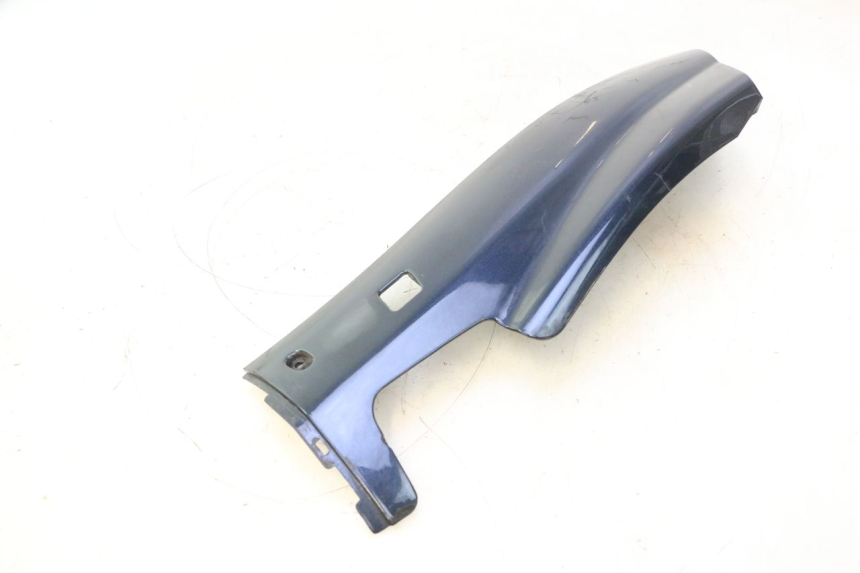 photo de LEFT BELLY PANEL YAMAHA YP MAJESTY 125 (1998 - 2001) - Fixing points details