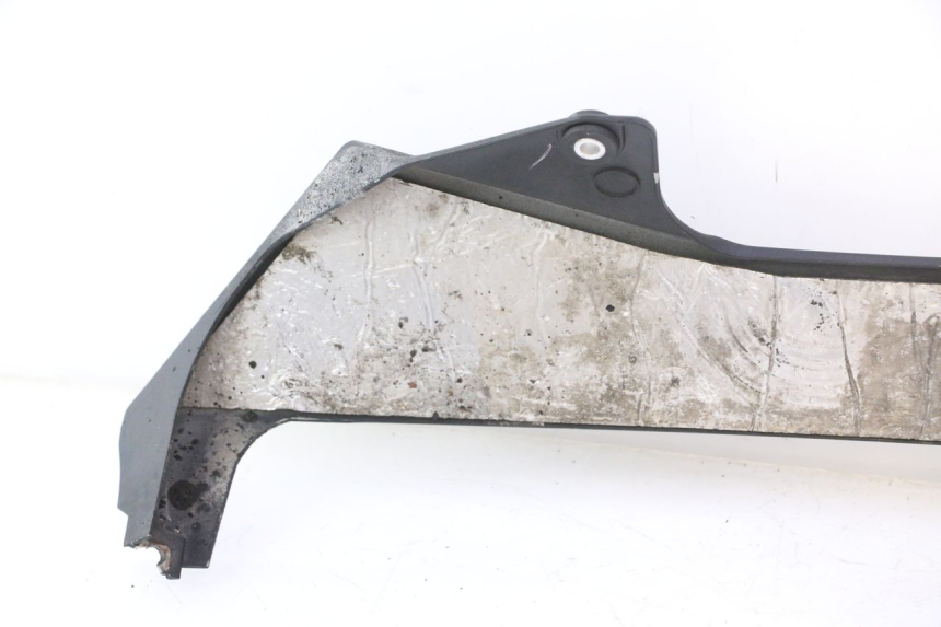 photo de LEFT BELLY PANEL YAMAHA YZF R6 600 (2008 - 2009) - Surface and material condition
