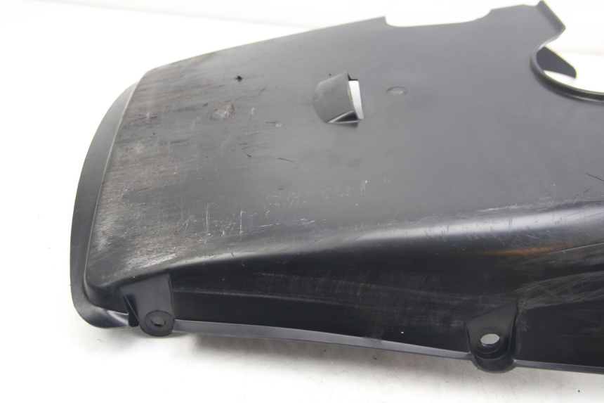 photo de LOWER FAIRING SYM JET 4 4T 50 (2018 - 2021) - Zoom on usage condition