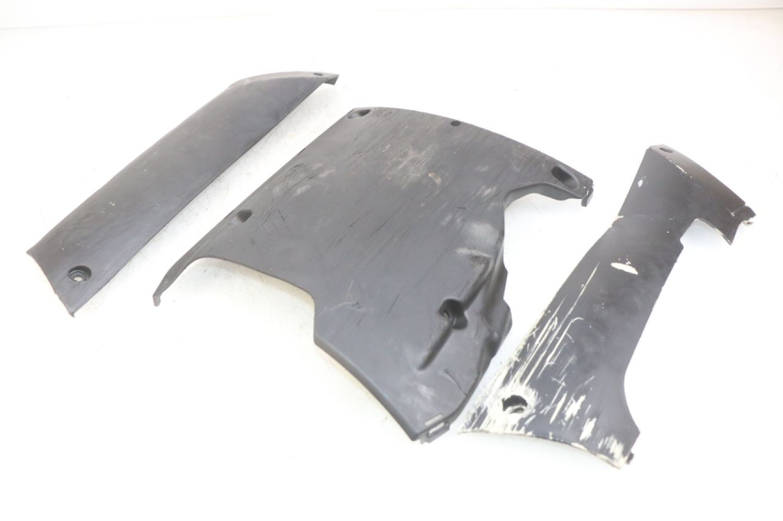 photo de LOWER PART OF THE BODY PEUGEOT KISBEE 2T 50 (2010 - 2017) - Product overview