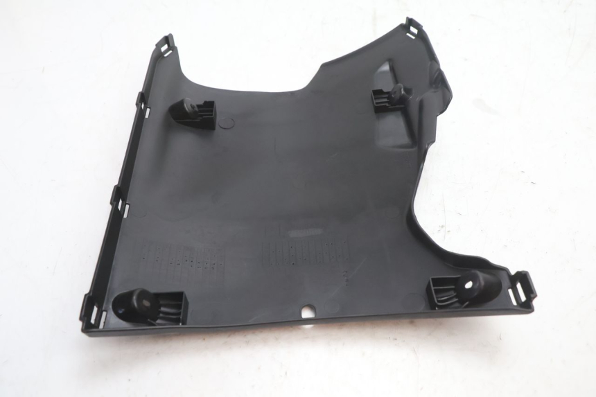 photo de LOWER PART OF THE BODY PEUGEOT KISBEE 2T 50 (2018 - 2022) - Checked used part