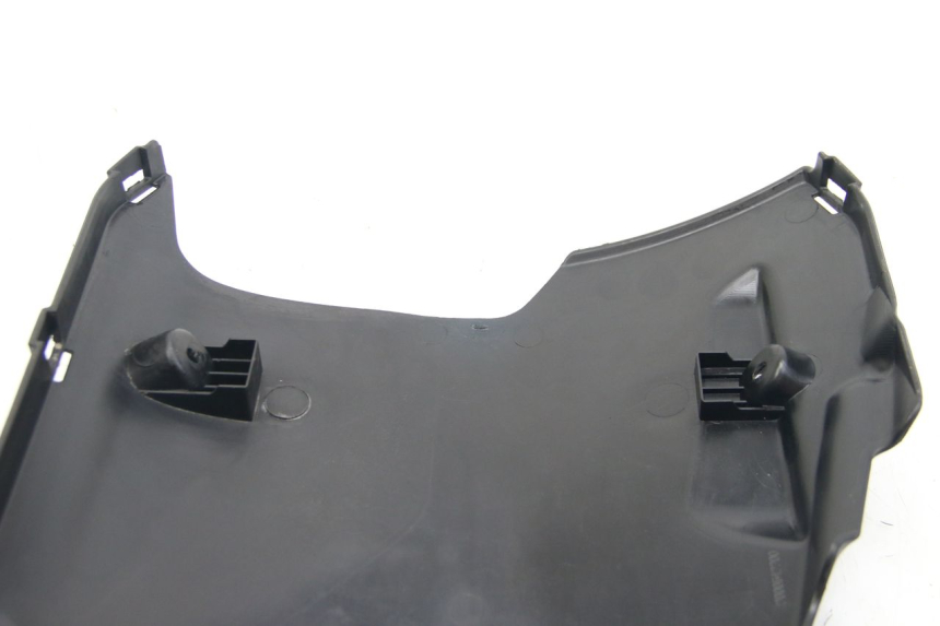 photo de LOWER PART OF THE BODY PEUGEOT KISBEE 4T 50 (2018 - 2022) - Fixing points details