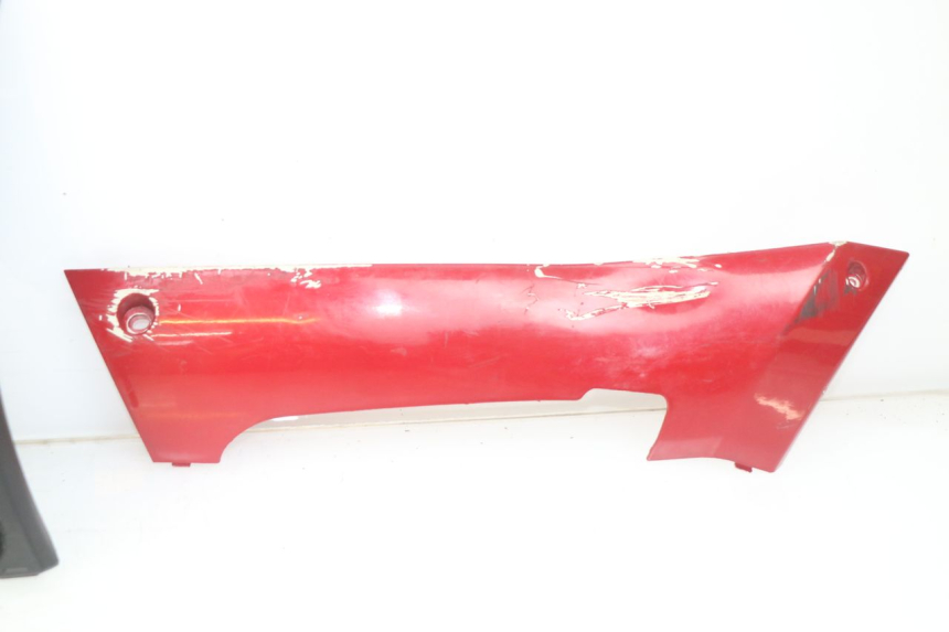 photo de LOWER PART OF THE BODY PEUGEOT KISBEE 4T 50 (2018 - 2022) - Surface and material condition