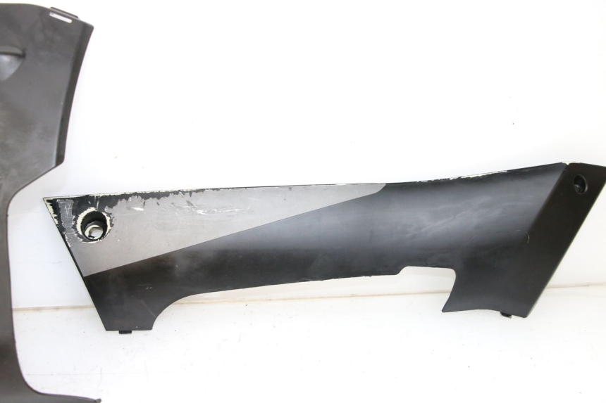 photo de LOWER PART OF THE BODY PEUGEOT KISBEE 4T 50 (2018 - 2022) - Fixing points details