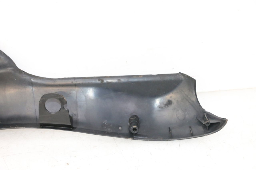 photo de BELLY PANEL PIAGGIO LIBERTY 4T 50 (2009 - 2015) - Fixing points details