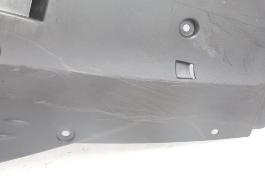 photo de BELLY PANEL YAMAHA N-MAX NMAX 125 (2021 - 2024) - Technical close-up