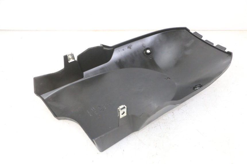 photo de BELLY PANEL PIAGGIO NRG POWER PUREJET 50 (2018 - 2021) - Zoom on usage condition