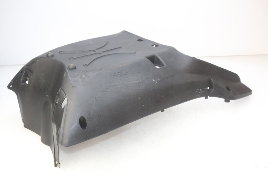 photo de LOWER BODY SHELL SYM ORBIT 2 2T 50 (2008 - 2018) - Fixing points details