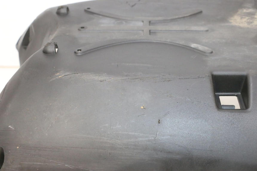 photo de BELLY PANEL SYM ORBIT 2 50 (2008 - 2014) - Surface and material condition