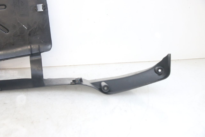 photo de LOWER FAIRING SYM ORBIT 2 TS 2T 50 (2011 - 2016) - Zoom on usage condition