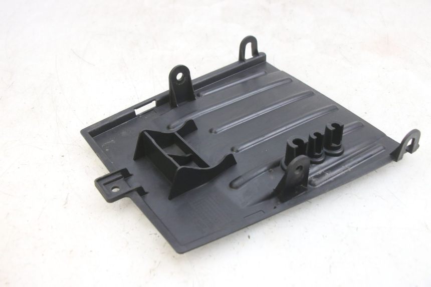 photo de LOWER PART OF THE BODY HONDA PCX (JF47) 125 (2012 - 2013) - Main view