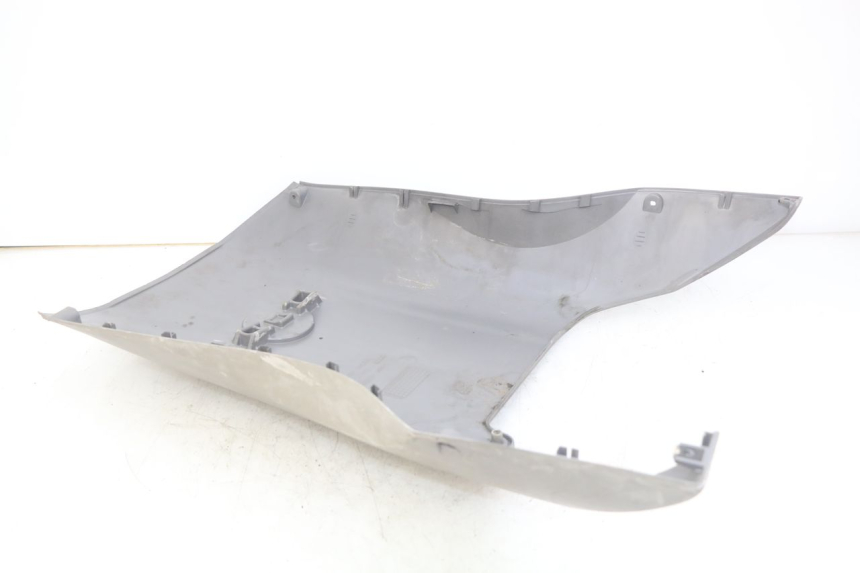 photo de LOWER PART OF THE BODY HONDA PES PS I 125 (2006 - 2012) - Alternative perspective