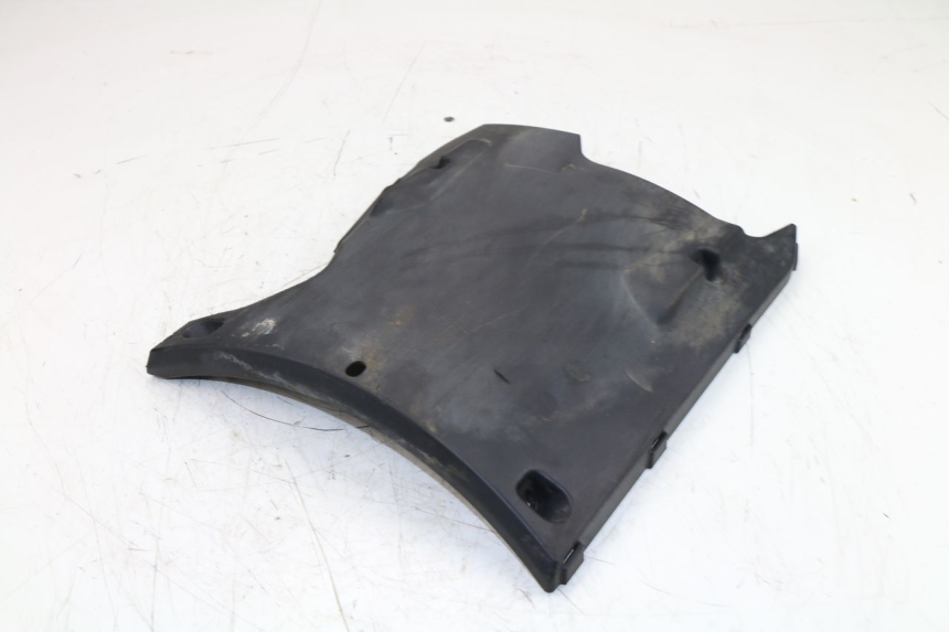 photo de BELLY PANEL PEUGEOT KISBEE 4T 50 (2010 - 2017) - Technical close-up