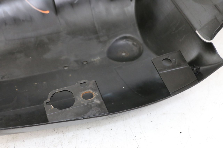 photo de LOWER PART OF THE BODY PEUGEOT LUDIX 50 (2005 - 2007) - Fixing points details