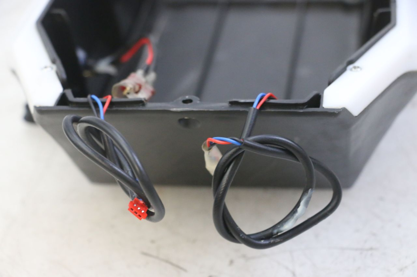 photo de BELLY PANEL PUNK ELECTRIC RIDER 1 - Surface and material condition