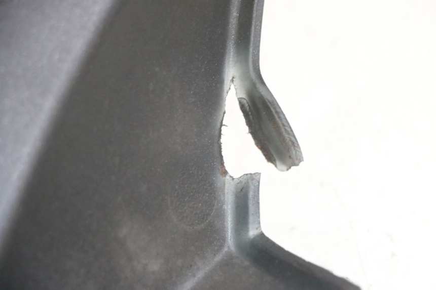 photo de BELLY PANEL PEUGEOT SATELIS 125 (2013 - 2018) - Zoom on usage condition