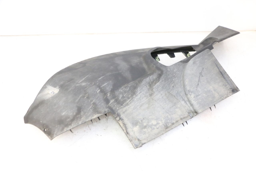 photo de LOWER FAIRING PEUGEOT SATELIS 125 (2010 - 2012) - Distinctive features