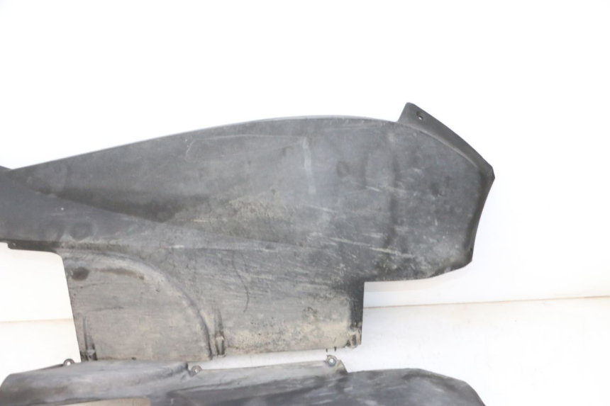 photo de LOWER FAIRING PEUGEOT SATELIS 125 (2010 - 2012) - High-resolution close-up